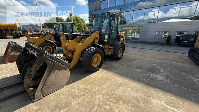 Cat 908M - Колісний навантажувач: фото 1 Cat 908M - Колісний навантажувач: фото 1