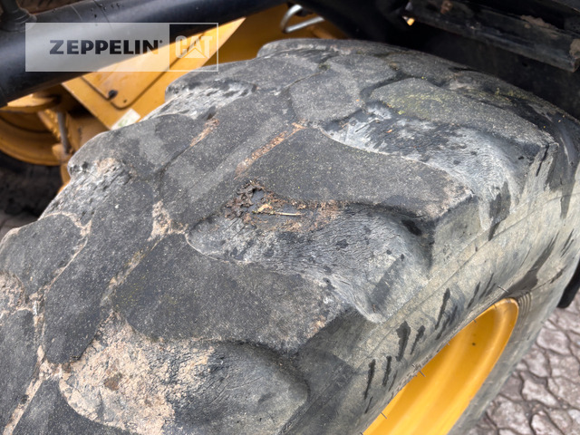 Cat 908M - Колісний навантажувач: фото 5 Cat 908M - Колісний навантажувач: фото 5