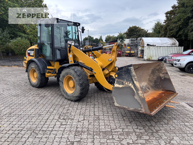 Cat 908M - Колісний навантажувач: фото 2 Cat 908M - Колісний навантажувач: фото 2