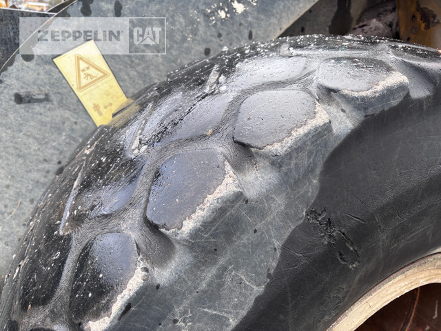 Komatsu WA250 - Колісний навантажувач: фото 5 Komatsu WA250 - Колісний навантажувач: фото 5