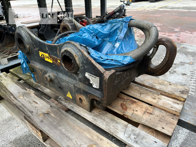 Oilquick Deutschland GmbH OQ65-M315F - Зчіпний пристрій в категорії Будівельна техніка: фото 3 Oilquick Deutschland GmbH OQ65-M315F - Зчіпний пристрій в категорії Будівельна техніка: фото 3