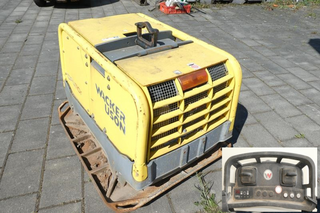 Wacker Neuson SE Rüttelplatte DPU 110rLem970 Baumaschine inkl. Fernbedienung - Будівельна техніка: фото 1 Wacker Neuson SE Rüttelplatte DPU 110rLem970 Baumaschine inkl. Fernbedienung - Будівельна техніка: фото 1