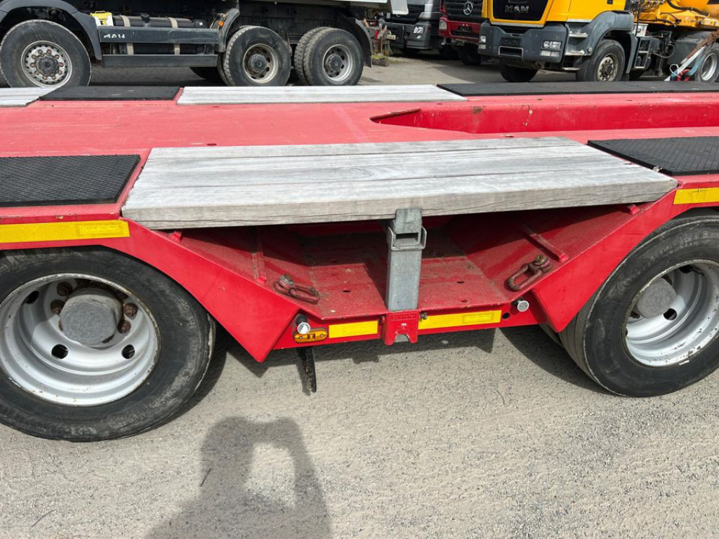 GOLDHOFER Satteltieflader STN-L 3 (245) RM Tiefladerauflieger - Низькорамна платформа напівпричіп: фото 3 GOLDHOFER Satteltieflader STN-L 3 (245) RM Tiefladerauflieger - Низькорамна платформа напівпричіп: фото 3