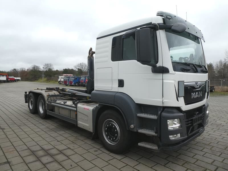 MAN TG-S 26.460 6x2-2 BL Abrollkipper Meiller, Funk - Гаковий мультиліфт вантажівка: фото 2 MAN TG-S 26.460 6x2-2 BL Abrollkipper Meiller, Funk - Гаковий мультиліфт вантажівка: фото 2
