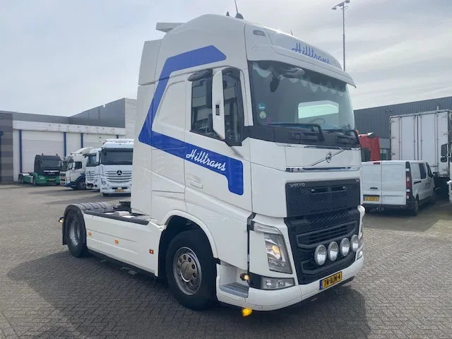 Volvo FH 13.460 XL cabine, euro 6 , full spoilered, smart tacho , new clutch ,beauty..... - Тягач: фото 2 Volvo FH 13.460 XL cabine, euro 6 , full spoilered, smart tacho , new clutch ,beauty..... - Тягач: фото 2
