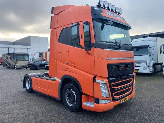 Volvo FH 500 globe euro 6 full spoilered, mot approval - Тягач: фото 3 Volvo FH 500 globe euro 6 full spoilered, mot approval - Тягач: фото 3