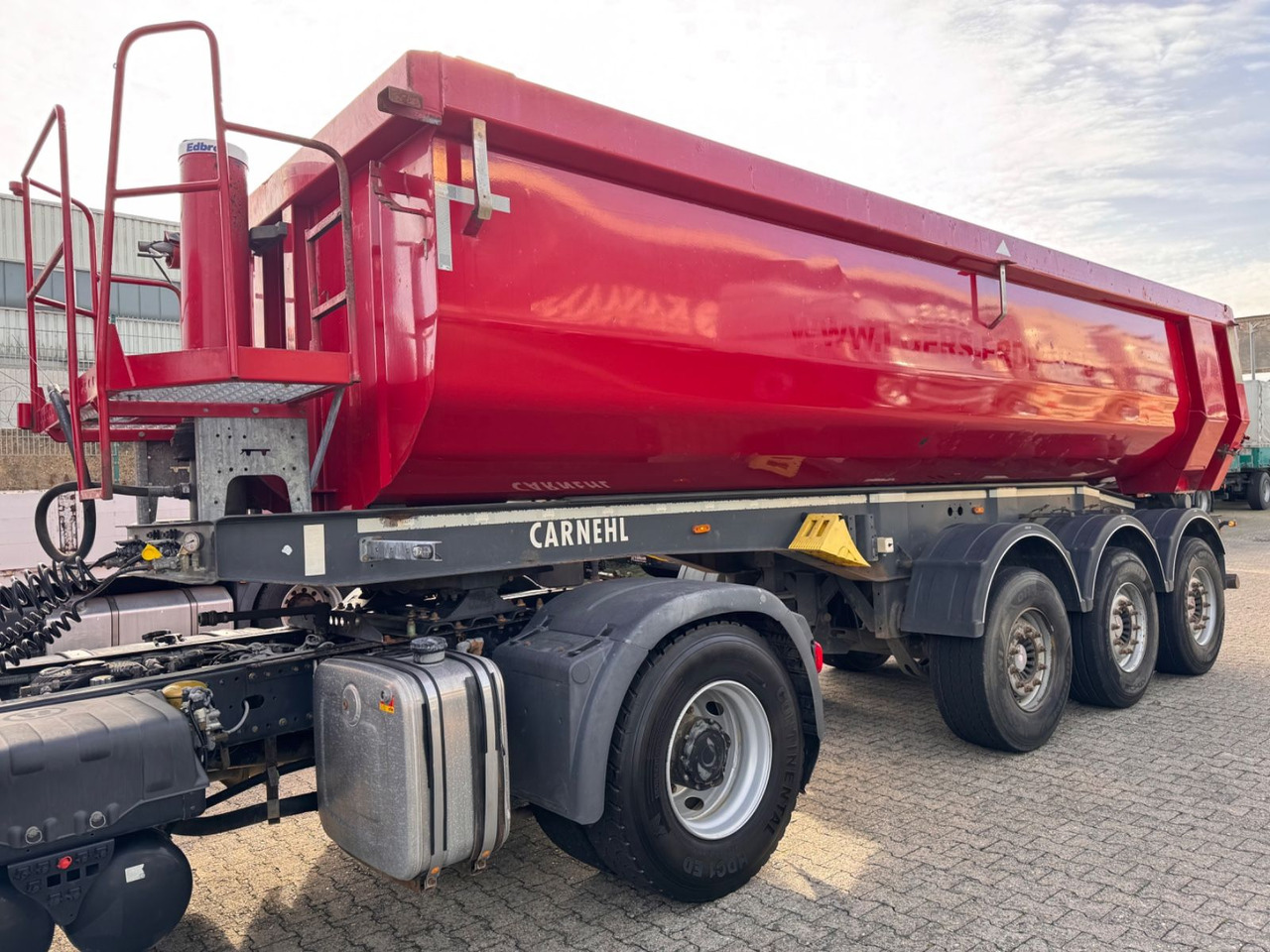 Carnehl CHKS /HH 24m³ HARDOX Stahlmulde Liftachse - Самоскид напівпричіп: фото 4 Carnehl CHKS /HH 24m³ HARDOX Stahlmulde Liftachse - Самоскид напівпричіп: фото 4