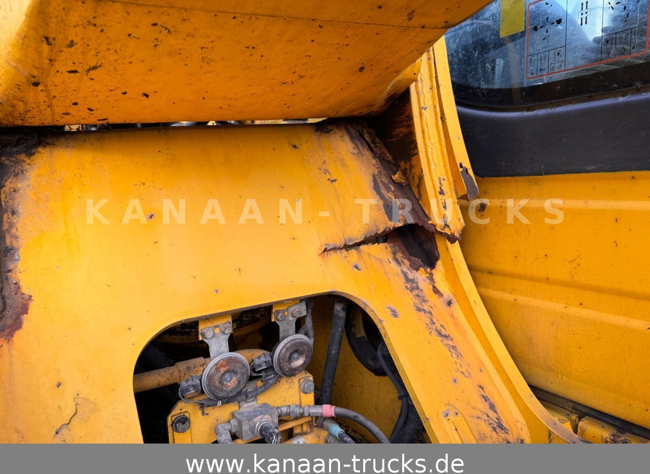 Komatsu PC 210 LCD-8 - Гусеничний екскаватор: фото 2 Komatsu PC 210 LCD-8 - Гусеничний екскаватор: фото 2