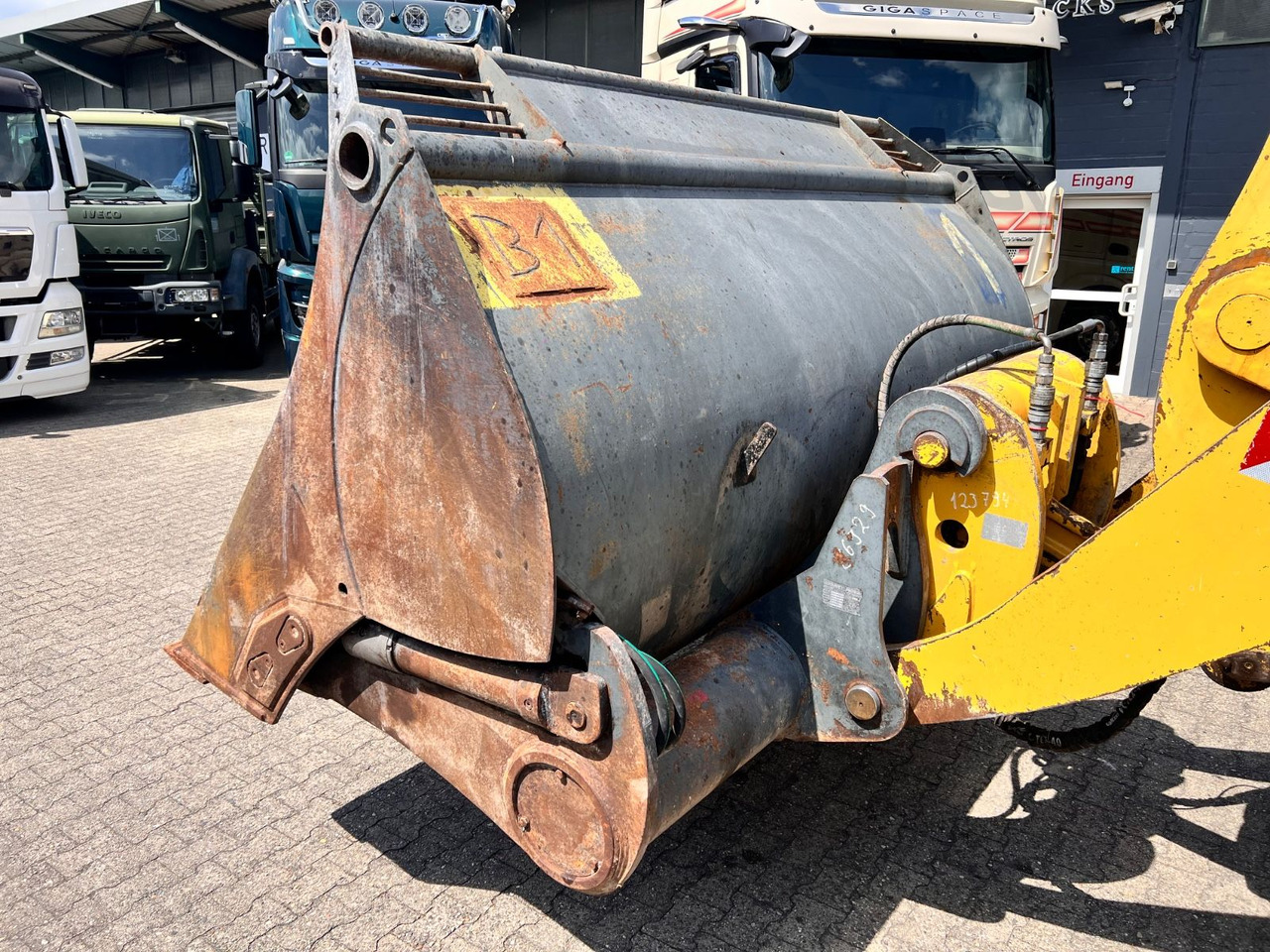 Komatsu WA 380-7 A Hochkippschaufel 4,5m³ Schnellwechsle - Колісний навантажувач: фото 5 Komatsu WA 380-7 A Hochkippschaufel 4,5m³ Schnellwechsle - Колісний навантажувач: фото 5