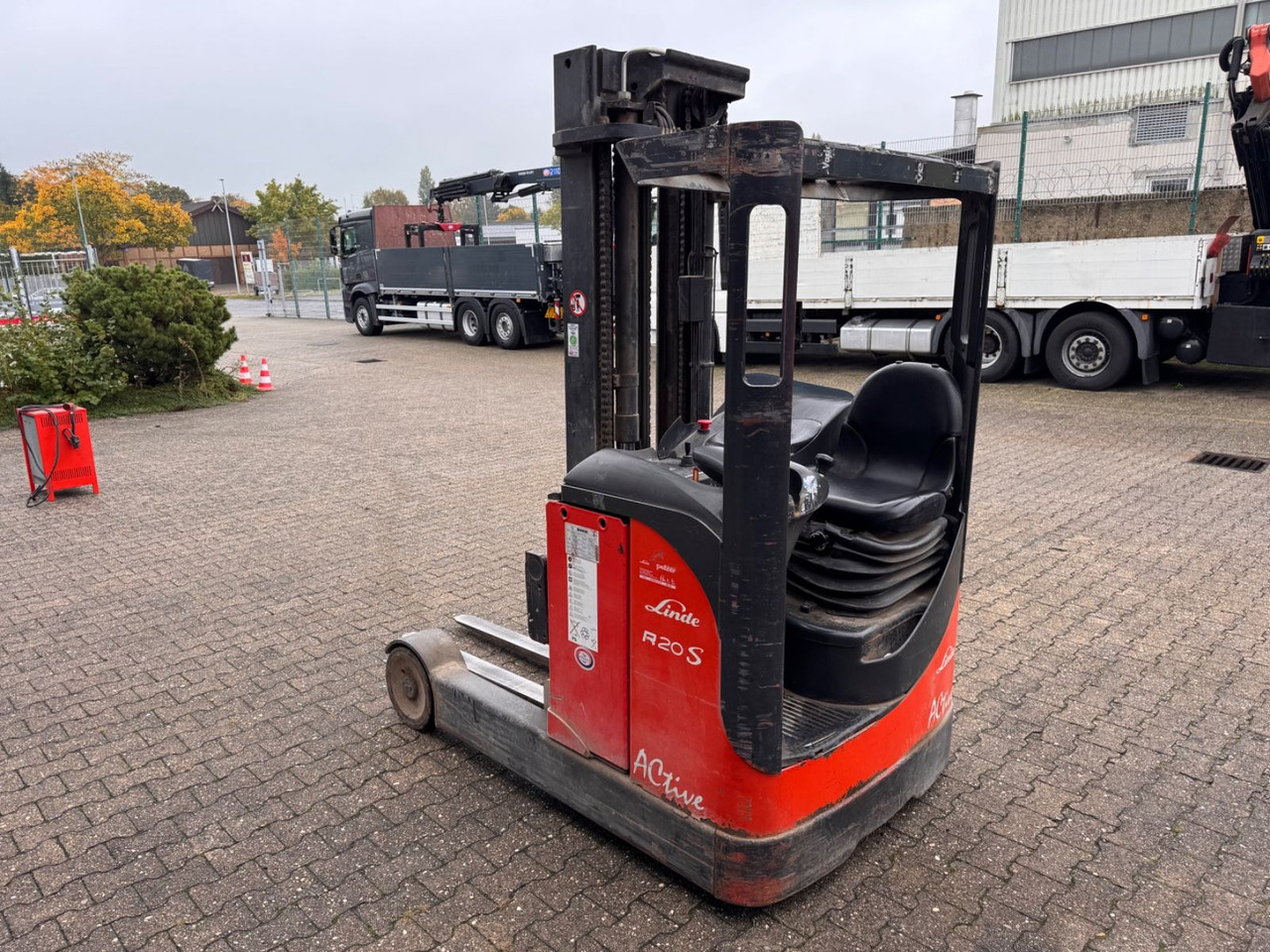 Linde R 20 S Active 5.40 höhe 2t - Рiч-трак: фото 1 Linde R 20 S Active 5.40 höhe 2t - Рiч-трак: фото 1