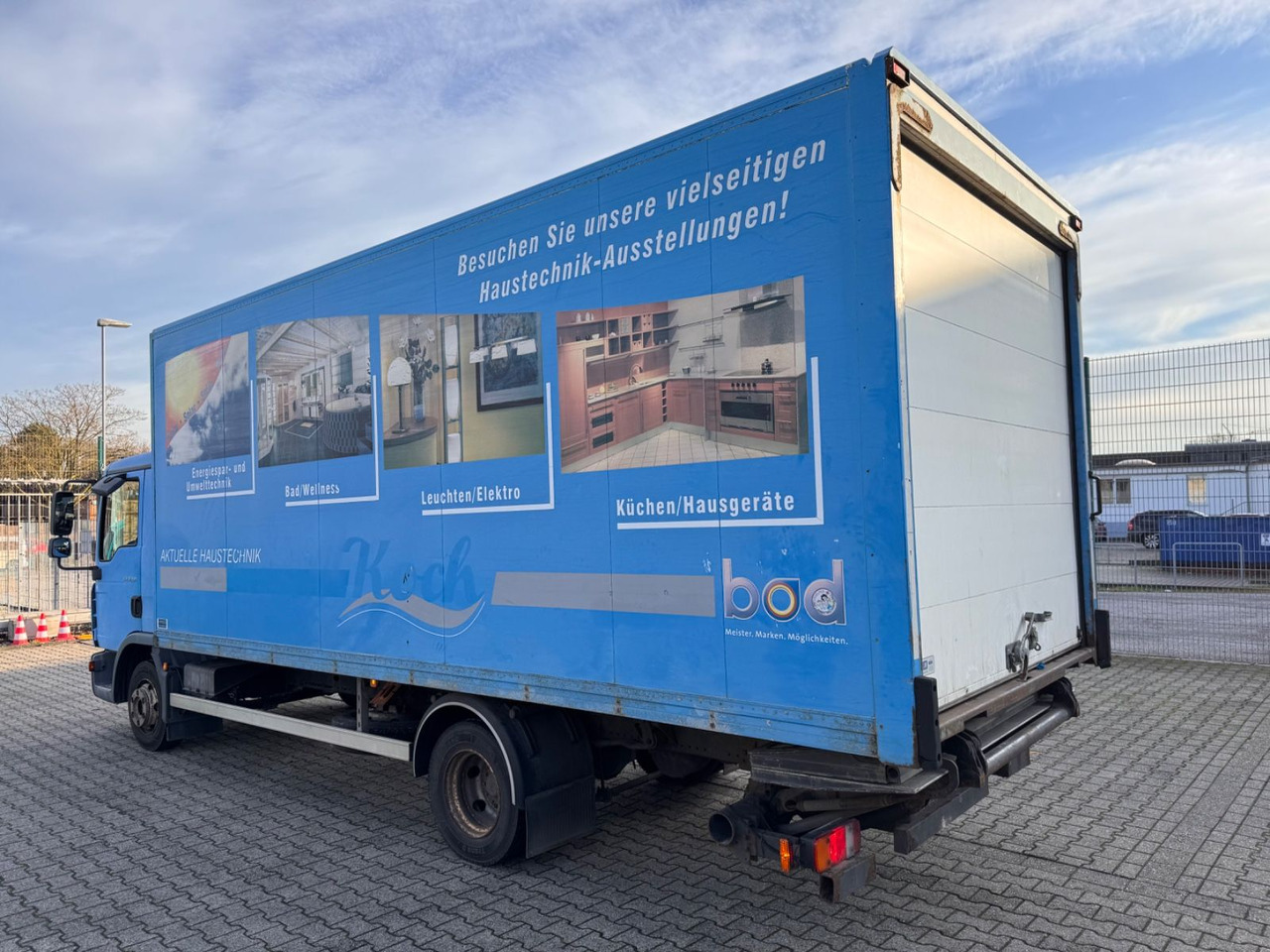 MAN TGL 7.150 Koffer LBW Manuelle Schaltung - Вантажівка з закритим кузовом: фото 4 MAN TGL 7.150 Koffer LBW Manuelle Schaltung - Вантажівка з закритим кузовом: фото 4