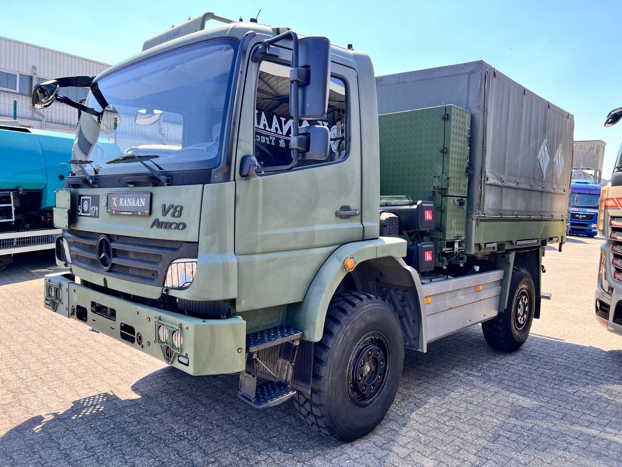 Mercedes-Benz 1018 Atego 4x4 Allrad Miltär Camper Expedition - Контейнеровоз/ Змінний кузов вантажівка: фото 3 Mercedes-Benz 1018 Atego 4x4 Allrad Miltär Camper Expedition - Контейнеровоз/ Змінний кузов вантажівка: фото 3