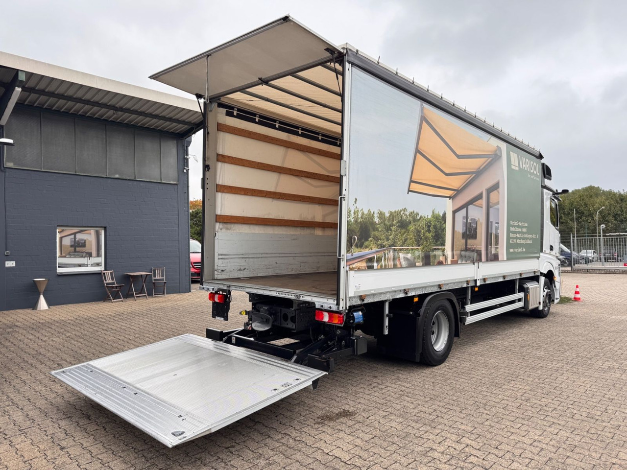 Mercedes-Benz 1833 Actros 5 StreamSPace LBW - Тентована вантажівка: фото 5 Mercedes-Benz 1833 Actros 5 StreamSPace LBW - Тентована вантажівка: фото 5