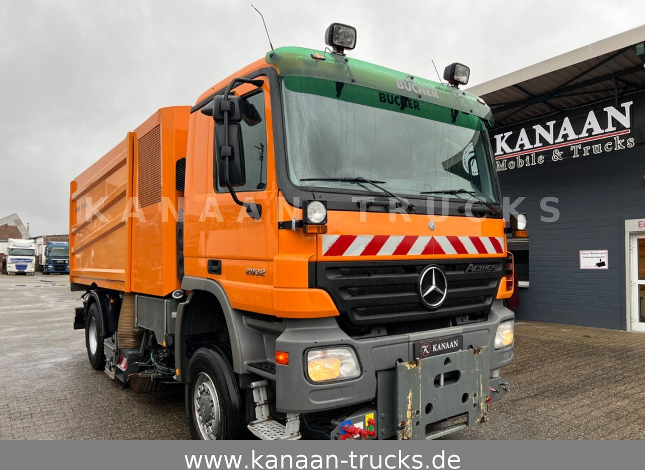 Mercedes-Benz 2032 Actros 4x4 Bucher STKF 9500 AIRPORT KLIMA - Підмітально-прибиральна машина: фото 1 Mercedes-Benz 2032 Actros 4x4 Bucher STKF 9500 AIRPORT KLIMA - Підмітально-прибиральна машина: фото 1