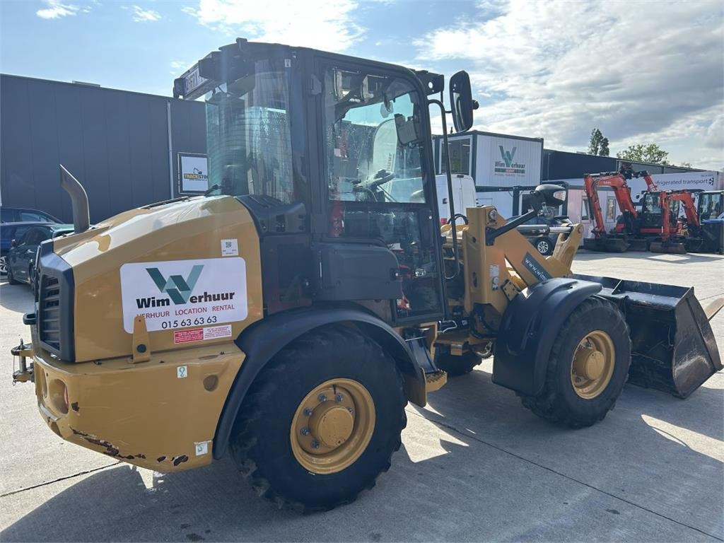 CAT 906 (9145) - Компактний фронтальний навантажувач: фото 4 CAT 906 (9145) - Компактний фронтальний навантажувач: фото 4