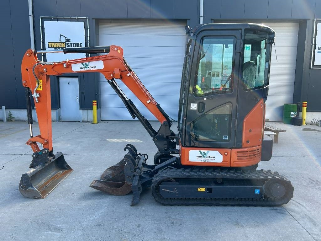 Hitachi ZX 26 U-6 - Міні-екскаватор: фото 1 Hitachi ZX 26 U-6 - Міні-екскаватор: фото 1