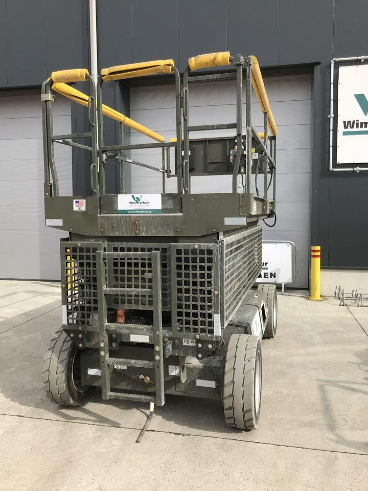 JLG M3369 (4331) - Ножичний підйомник: фото 2 JLG M3369 (4331) - Ножичний підйомник: фото 2