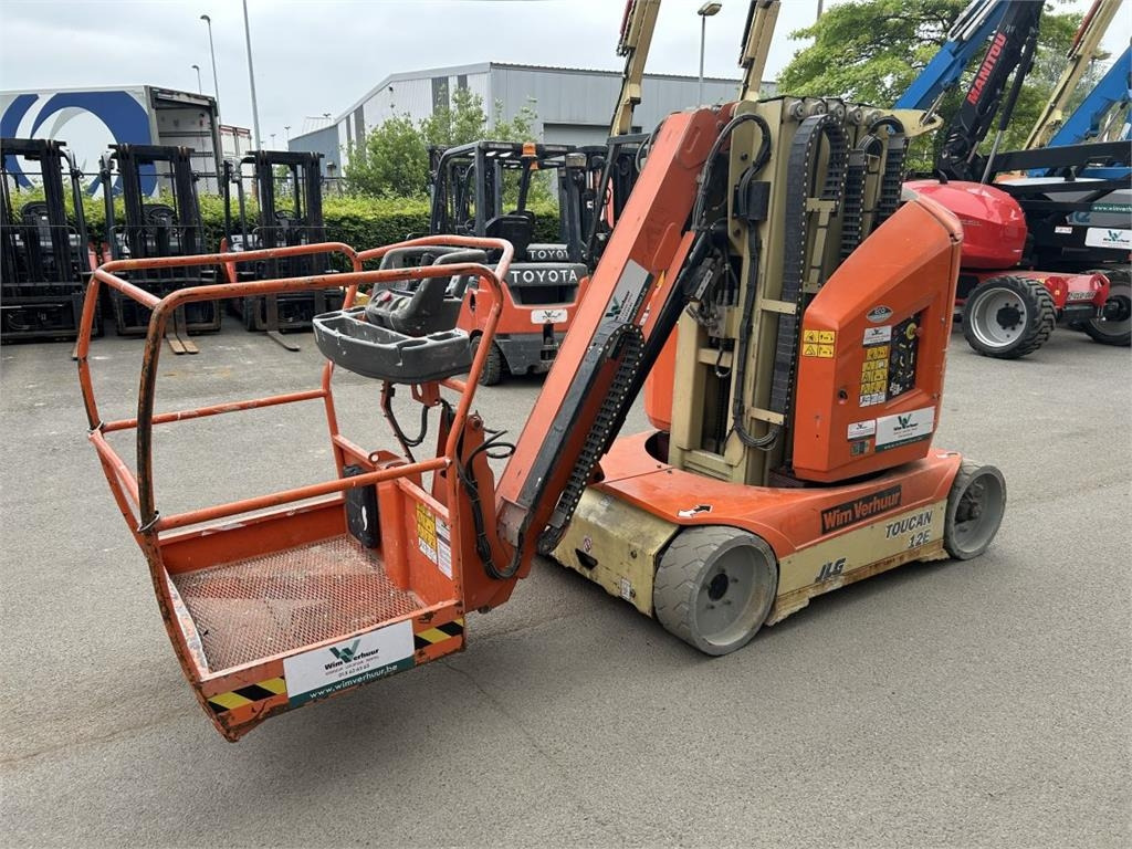 JLG Toucan 12E (1933) - Вертикальний щогловий підйомник: фото 3 JLG Toucan 12E (1933) - Вертикальний щогловий підйомник: фото 3