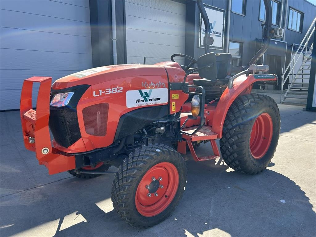 Kubota L1-382 (5283) - Комунальний трактор: фото 2 Kubota L1-382 (5283) - Комунальний трактор: фото 2