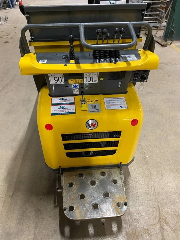 Wacker Neuson DT 08 - Міні-самоскид: фото 4 Wacker Neuson DT 08 - Міні-самоскид: фото 4
