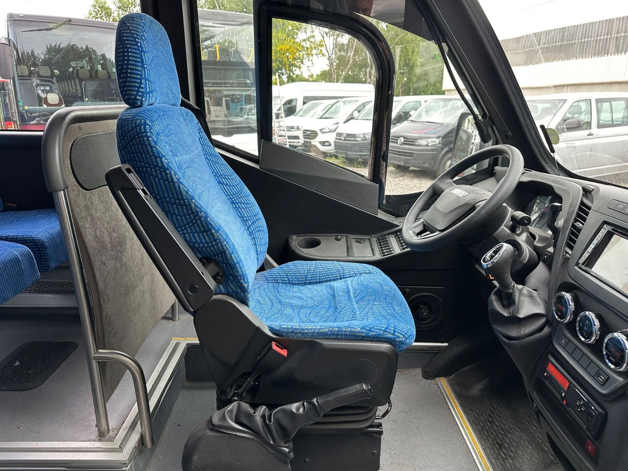 Iveco AN21 Atomic(MotorNeu*7.2t*Hecknied)Rapido Rosero - Мікроавтобус, Пасажирський фургон: фото 4 Iveco AN21 Atomic(MotorNeu*7.2t*Hecknied)Rapido Rosero - Мікроавтобус, Пасажирський фургон: фото 4