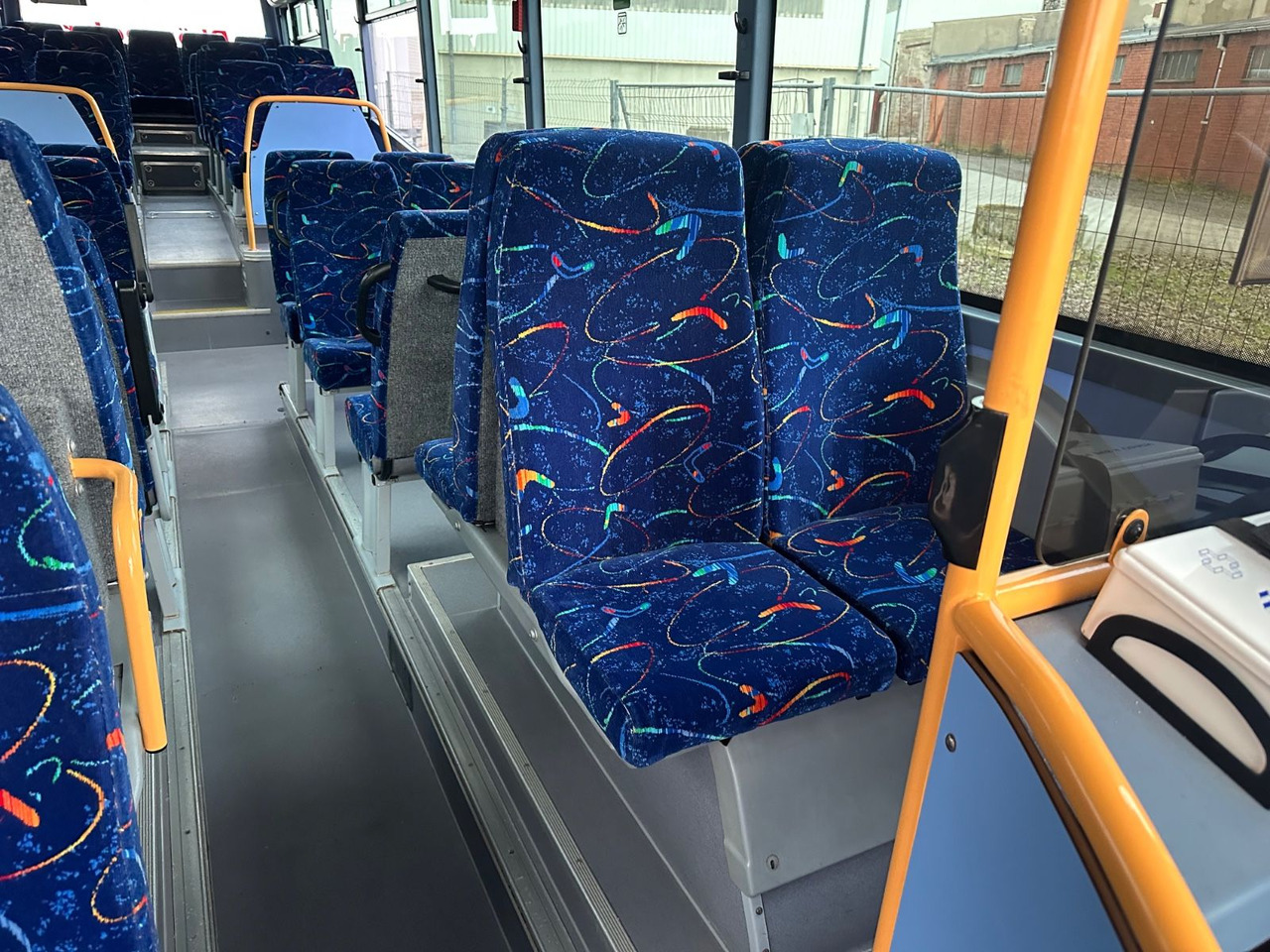 Iveco Irisbus Crossway LE SFR 152 DE*100 km/h*Schalt Iveco Irisbus Crossway LE SFR 152 DE*100 km/h*Schalt - Міський автобус: фото 4 Iveco Irisbus Crossway LE SFR 152 DE*100 km/h*Schalt Iveco Irisbus Crossway LE SFR 152 DE*100 km/h*Schalt - Міський автобус: фото 4