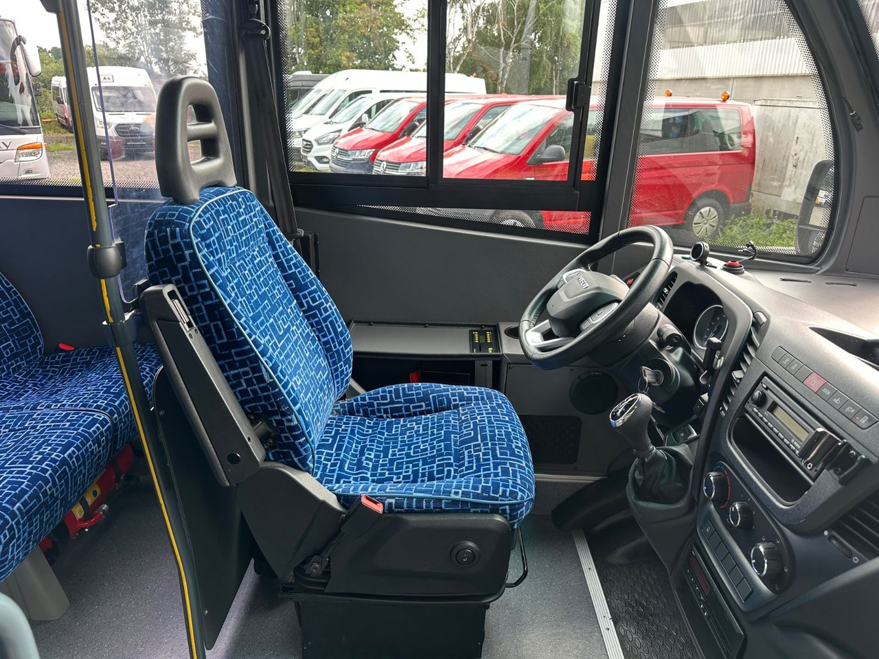 Iveco Rapido 70C18 (wenig Km*7.2t*33 Sitze) Rosero - Мікроавтобус, Пасажирський фургон: фото 4 Iveco Rapido 70C18 (wenig Km*7.2t*33 Sitze) Rosero - Мікроавтобус, Пасажирський фургон: фото 4