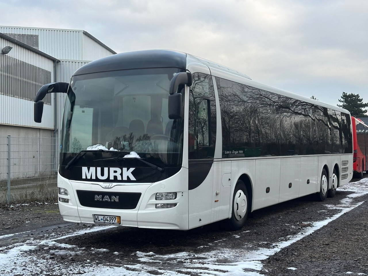 MAN R13 Lions Regio L (65Sitze*251 tKm) - Приміський автобус: фото 1 MAN R13 Lions Regio L (65Sitze*251 tKm) - Приміський автобус: фото 1