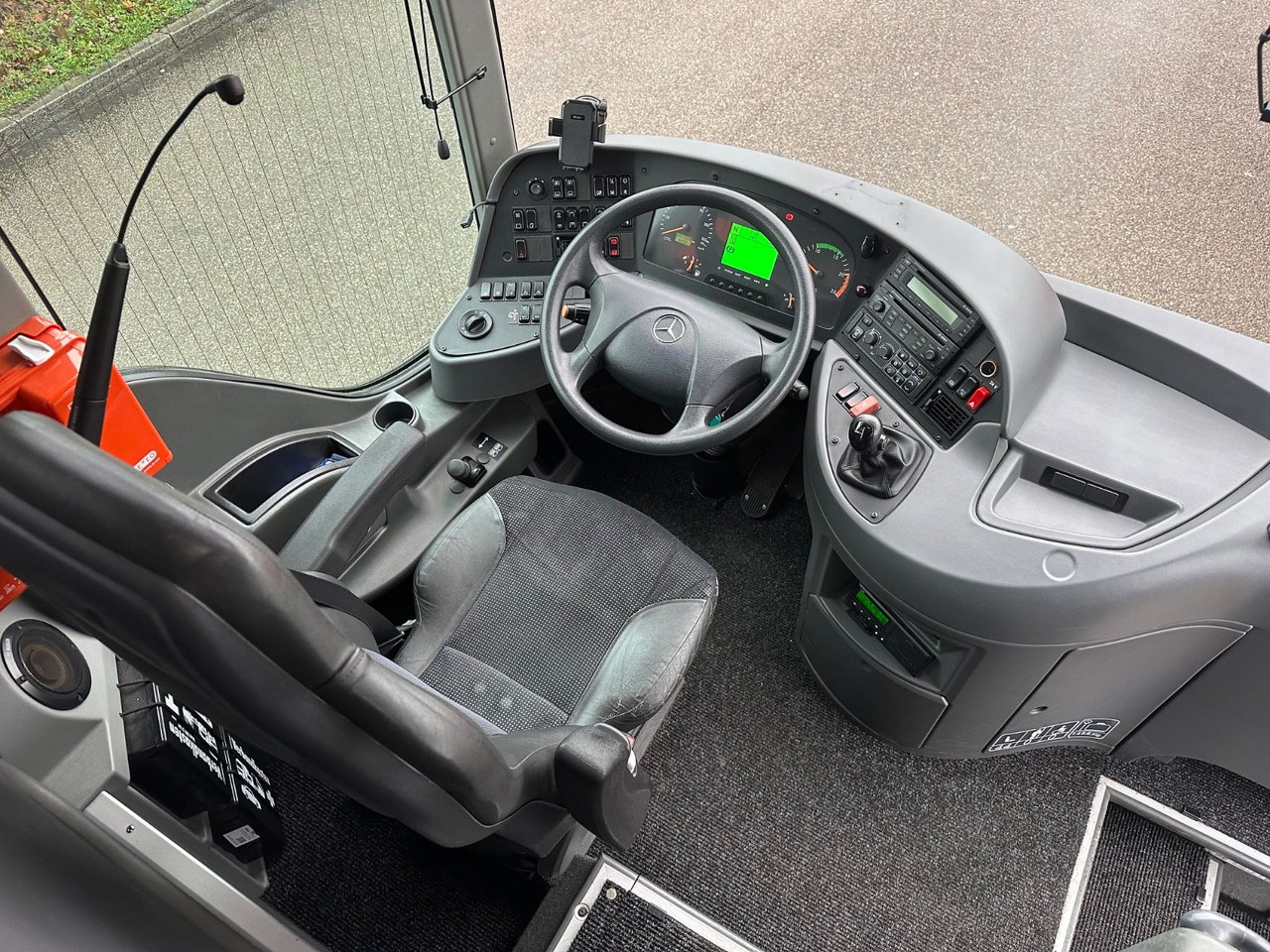 Mercedes-Benz Tourismo O350 15 RHD (205 tKm*DE*TOP) - Туристичний автобус: фото 5 Mercedes-Benz Tourismo O350 15 RHD (205 tKm*DE*TOP) - Туристичний автобус: фото 5