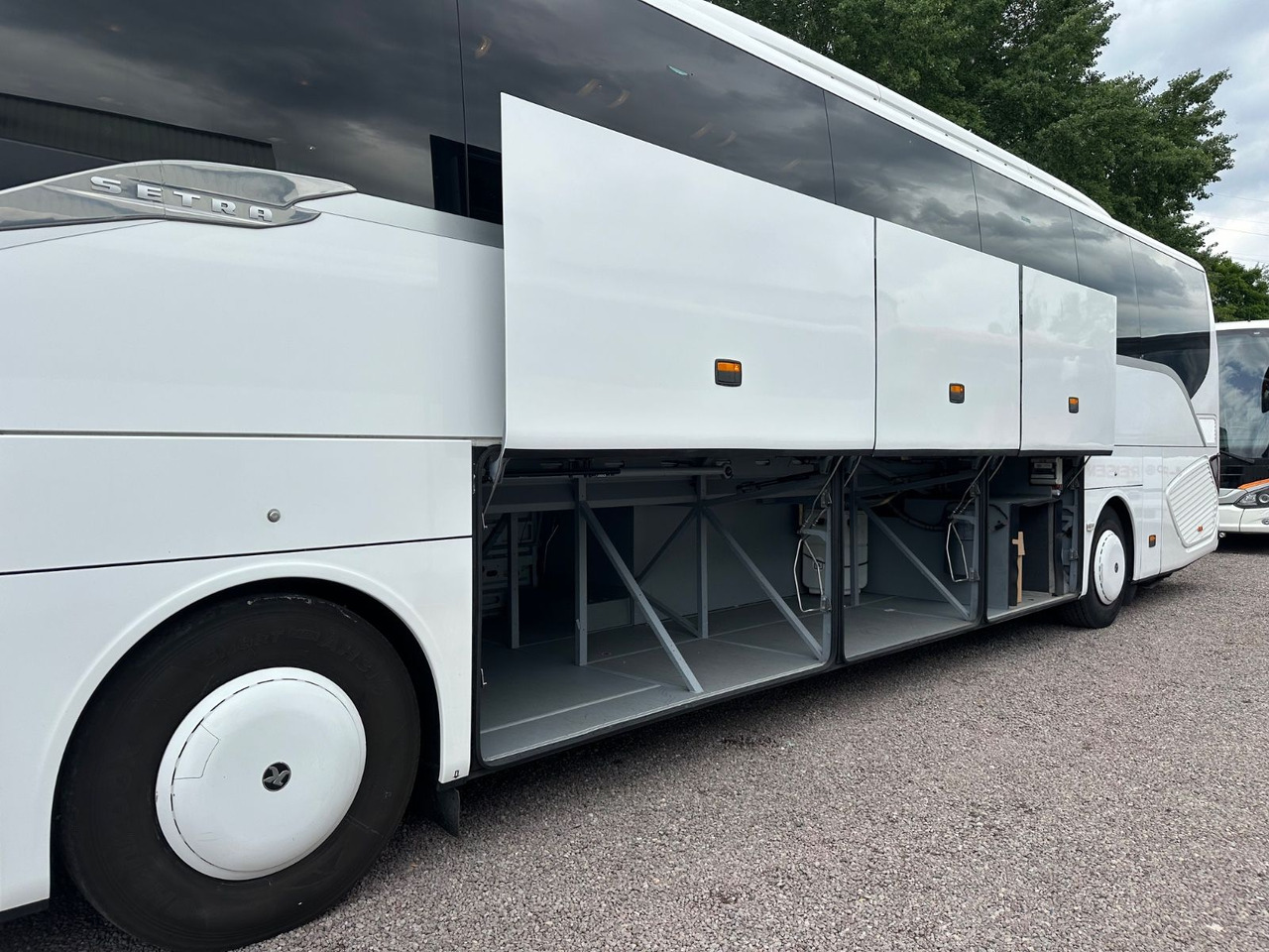 Setra S 516 HD/2A (54 Sitze*DE-Bus) - Туристичний автобус: фото 4 Setra S 516 HD/2A (54 Sitze*DE-Bus) - Туристичний автобус: фото 4