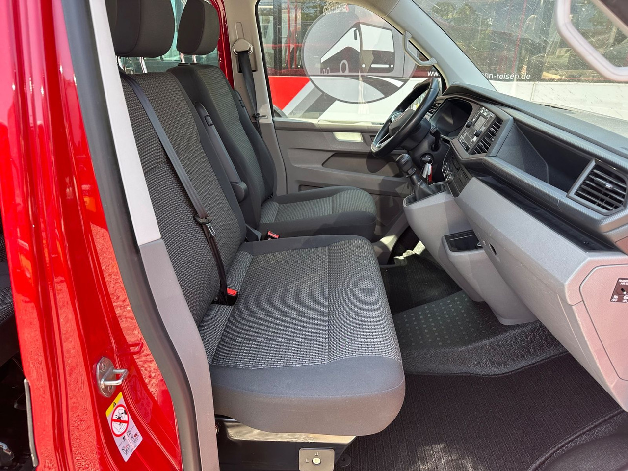 Пасажирський фургон Volkswagen T6 Kombi (PDC Hi*ACC*StandHz*9 Sitzer*AC): фото 13