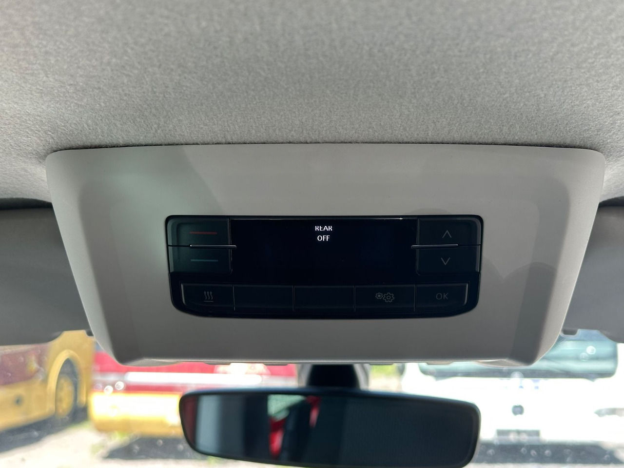Пасажирський фургон Volkswagen T6 Kombi (PDC Hi*ACC*StandHz*9 Sitzer*AC): фото 12